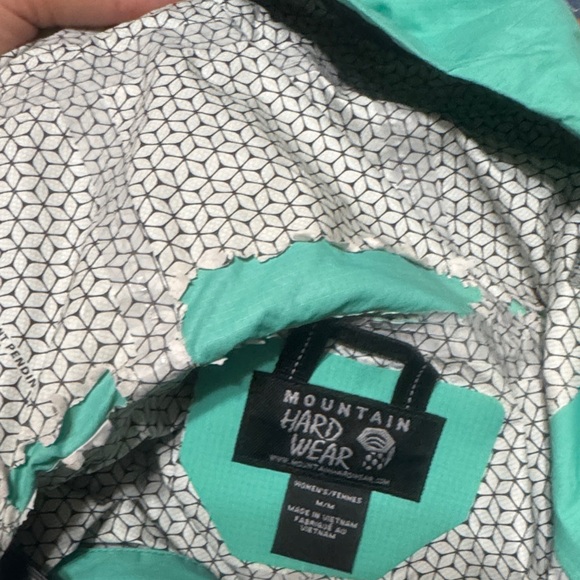 Mountain Hardwear Teal/ Aqua Hooded Rain Jacket with Purple Accents - Picture 3 of 5